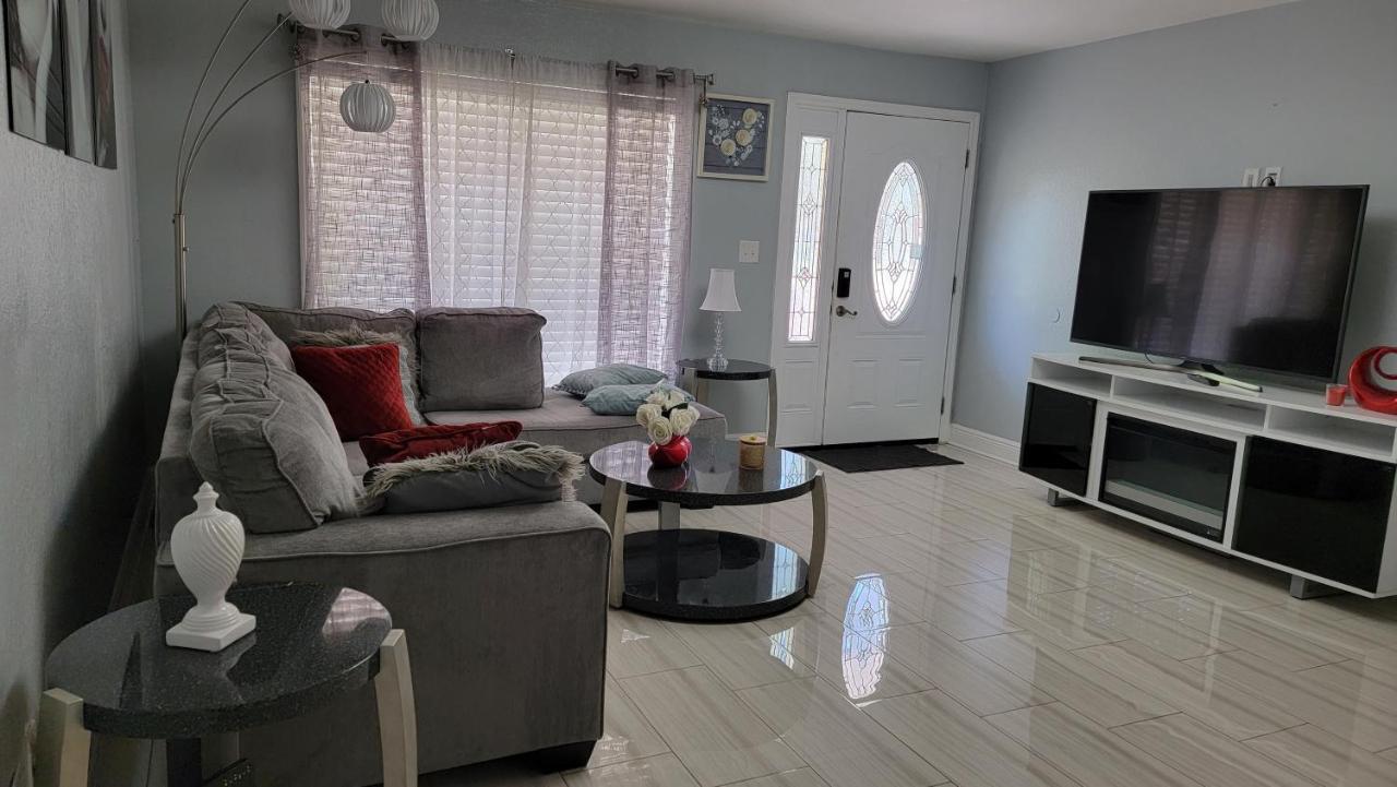 Mary'S Luxury House Villa Tampa Exterior photo